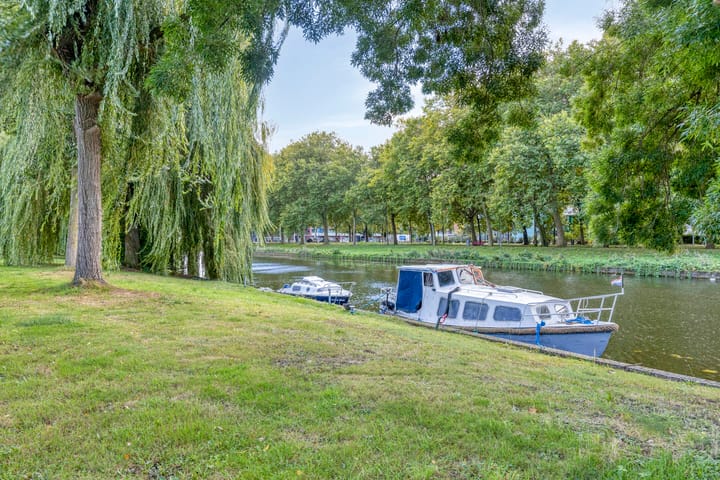 Photo 18 of Ank van der Moerstraat 31-D