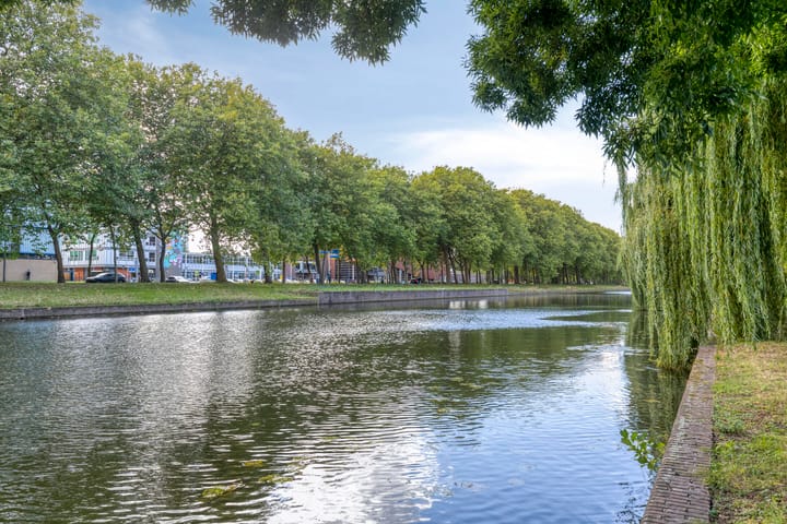 Photo 19 of Ank van der Moerstraat 31-D