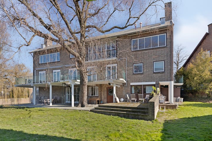 Muzenplein 9