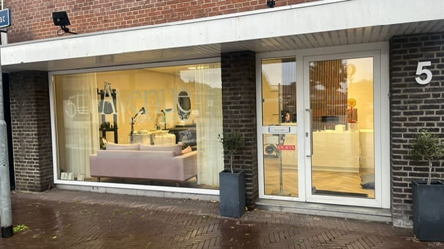Bekijk foto 2 van Spoorstraat 5