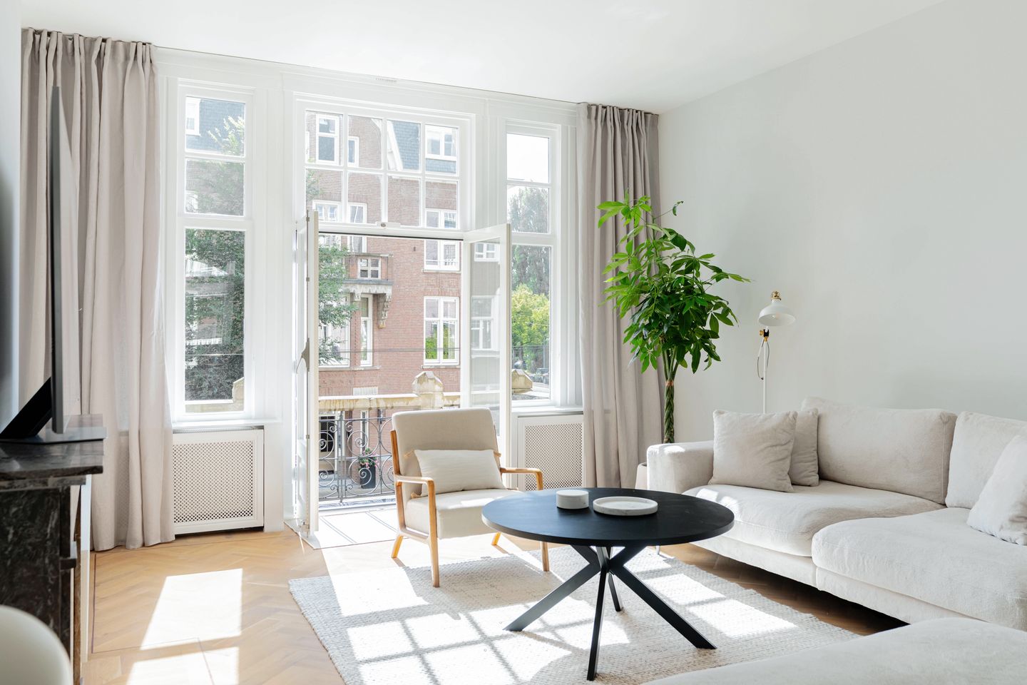 Photo 4 of De Lairessestraat 122-1