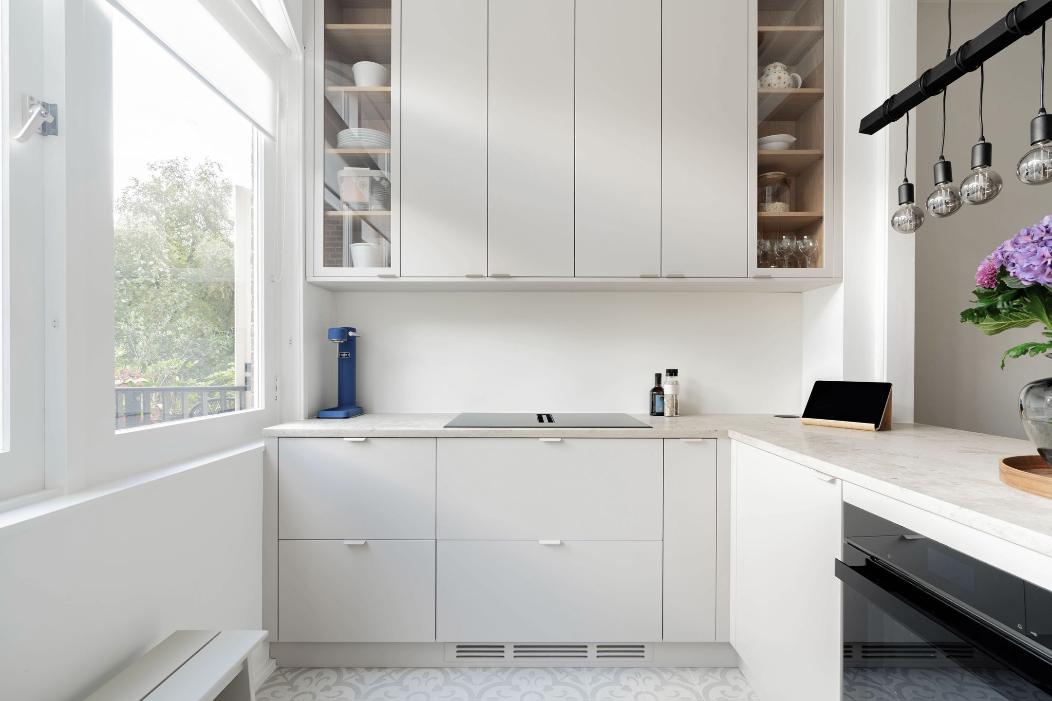 Photo 12 of De Lairessestraat 122-1