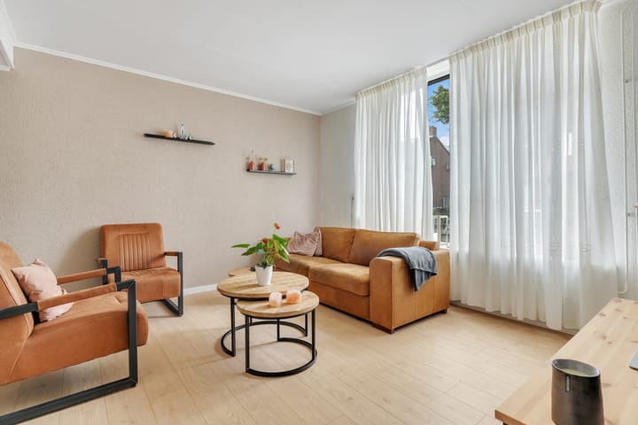 Photo 4 of Wilhelminastraat 79