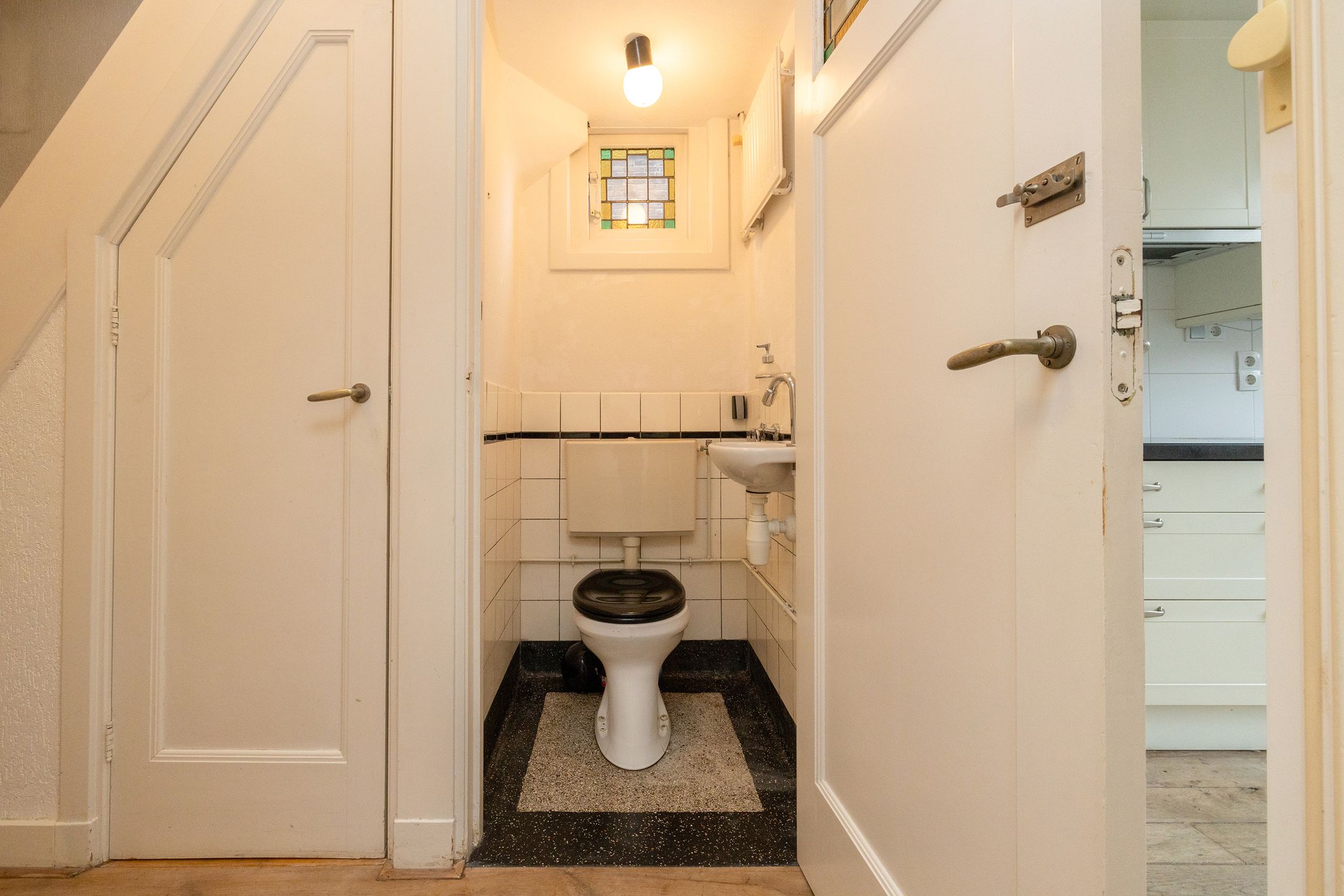 Photo 12 of Julianastraat 4