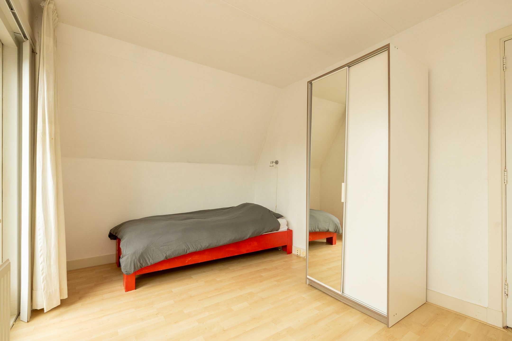 Photo 24 of Julianastraat 4