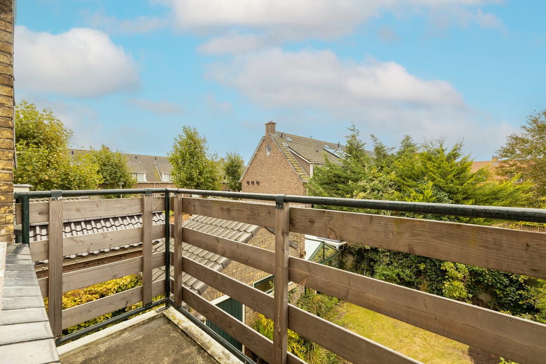 Photo 26 of Julianastraat 4