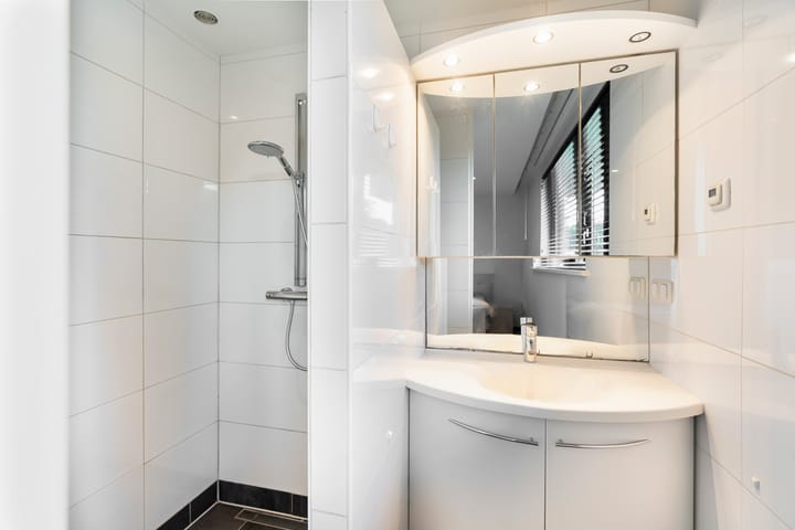 Photo 31 of Roerdomp 8