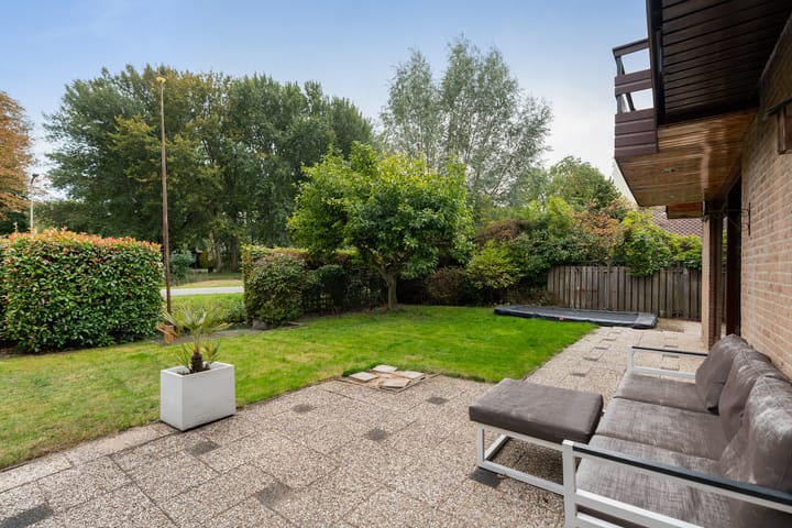 Photo 39 of Roerdomp 8