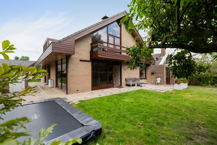 Photo 41 of Roerdomp 8