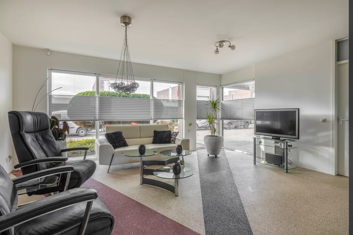 Foto 9 van Ridderspoor 5