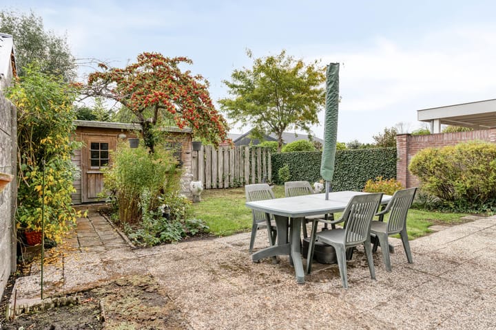 Photo 4 of Lewestraat 3