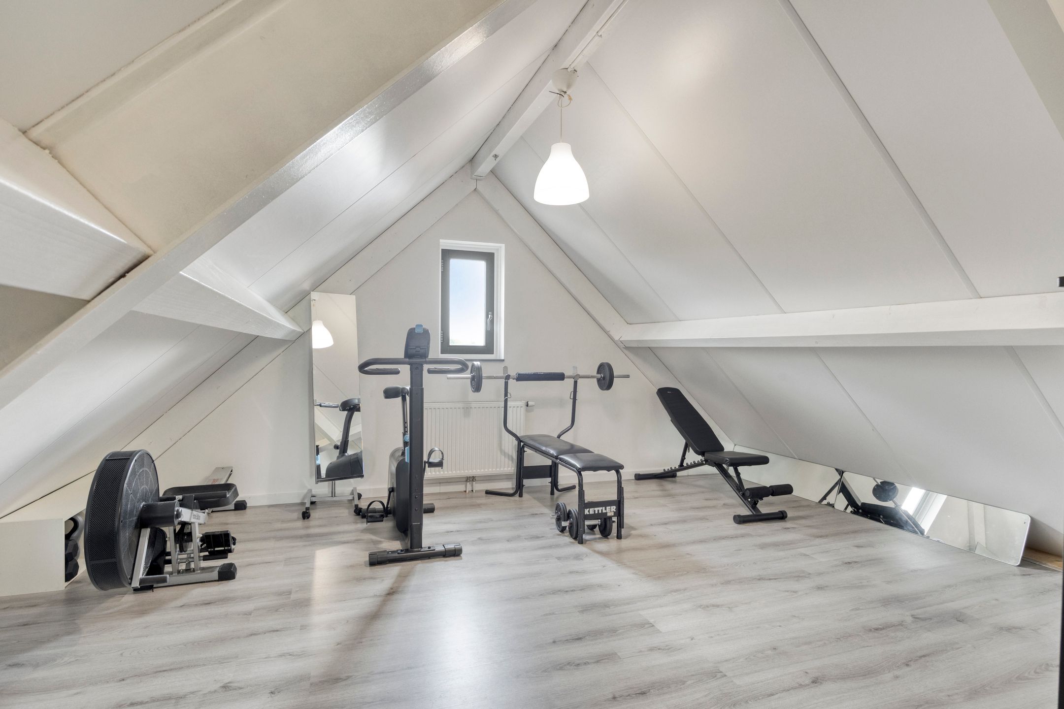 Foto 33 van Hessenbergstraat 13-B