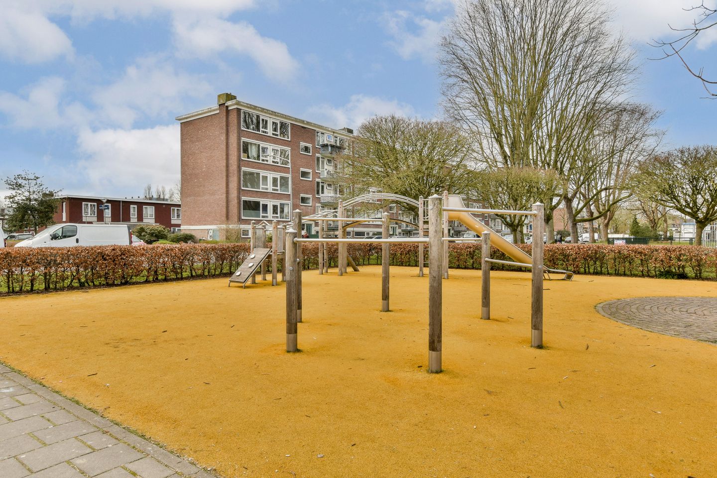 Foto 29 van Van Oldenbarneveltplein 104