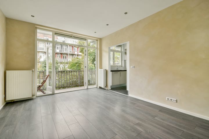 Foto 6 van Reinier Claeszenstraat 48-1