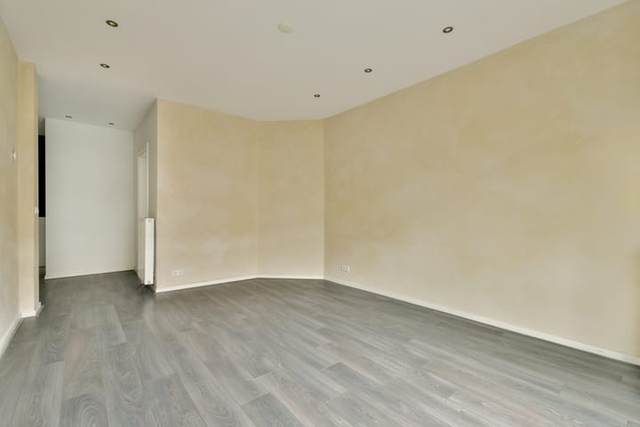 Foto 8 van Reinier Claeszenstraat 48-1