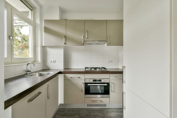 Foto 10 van Reinier Claeszenstraat 48-1