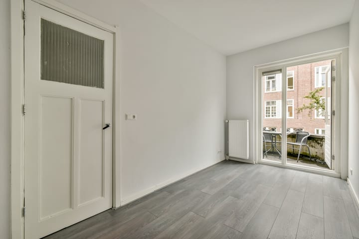 Foto 17 van Reinier Claeszenstraat 48-1