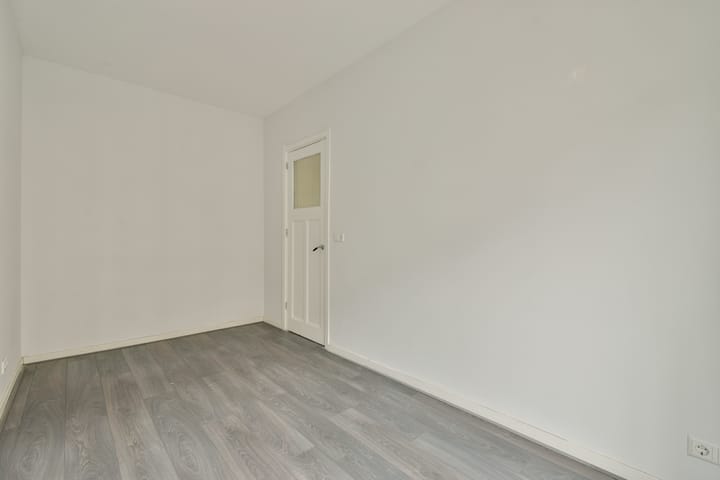 Foto 18 van Reinier Claeszenstraat 48-1