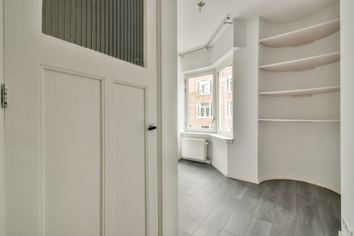 Foto 21 van Reinier Claeszenstraat 48-1