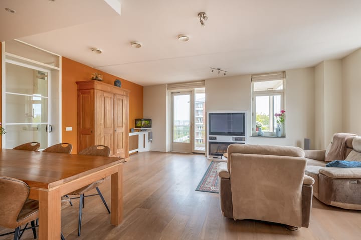 Foto 23 van Linie 58