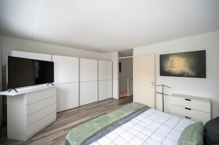 Photo 14 of Jan van Goyenstraat 104