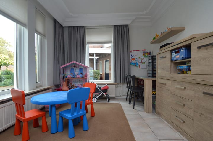 Photo 7 of Reusel 21