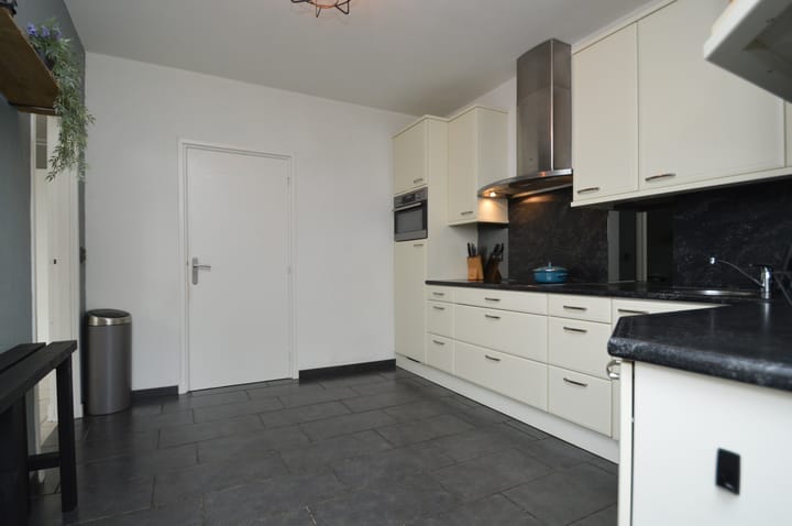 Photo 8 of Reusel 21