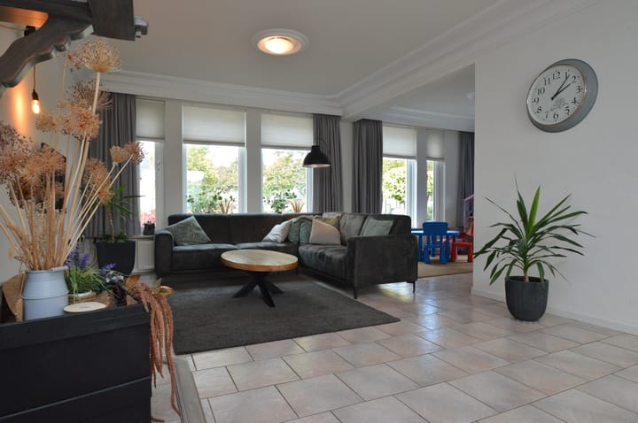 Photo 6 of Reusel 21