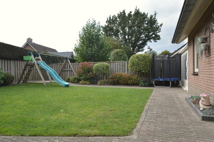 Photo 29 of Reusel 21