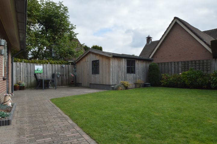 Photo 30 of Reusel 21