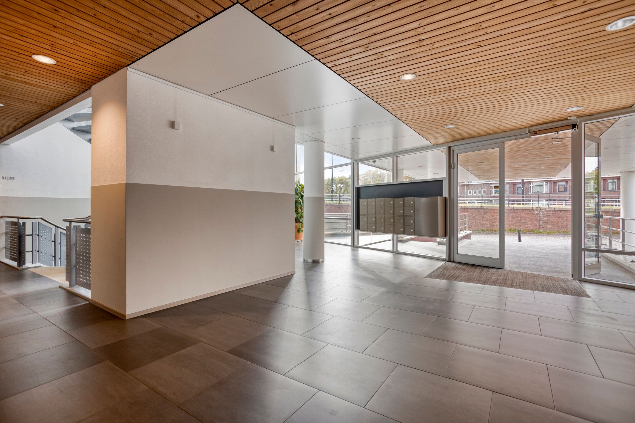 Foto 9 van Nassaukade 1-F003