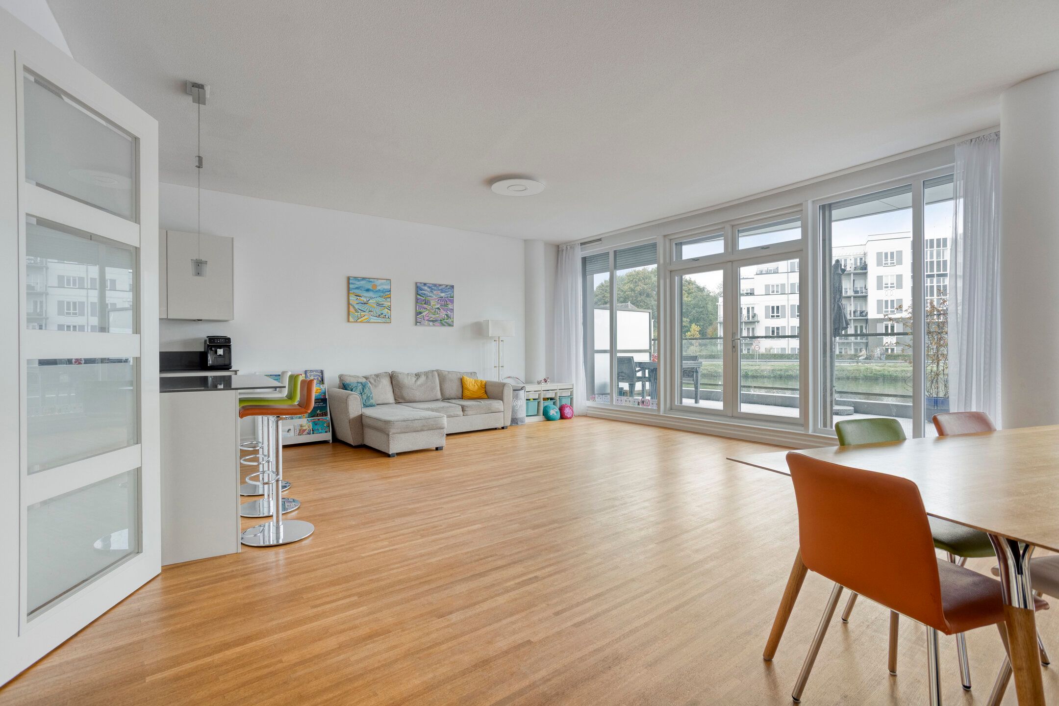 Foto 12 van Nassaukade 1-F003