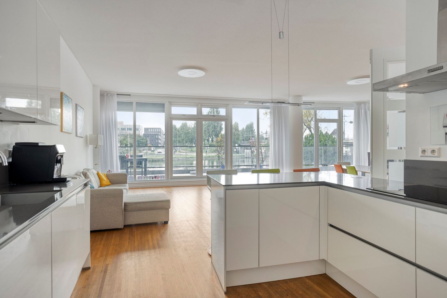 Foto 19 van Nassaukade 1-F003