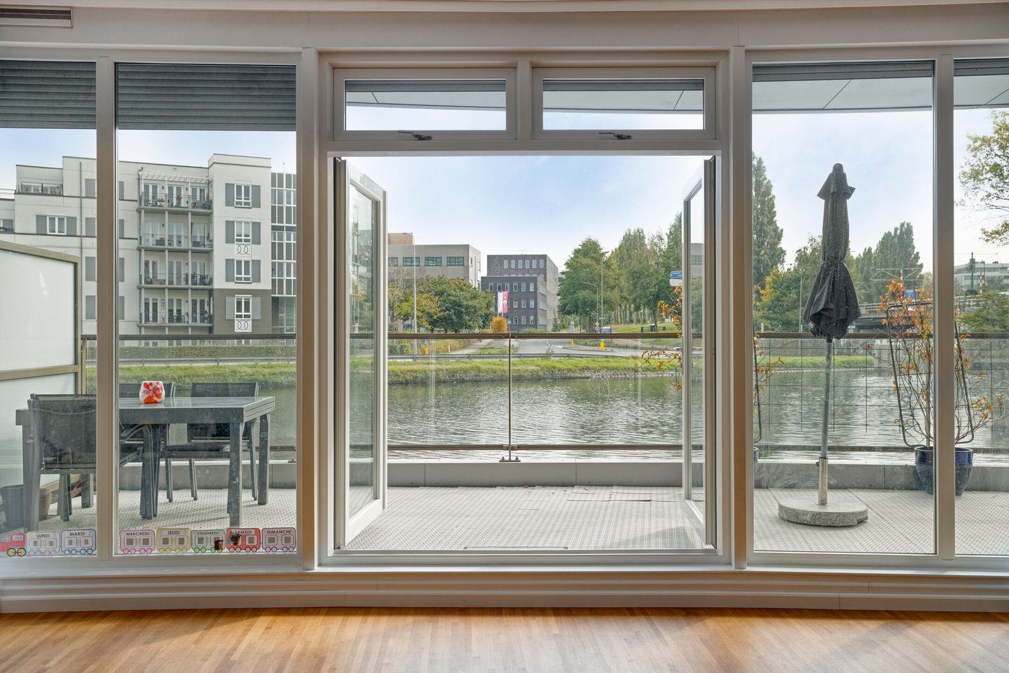 Foto 20 van Nassaukade 1-F003