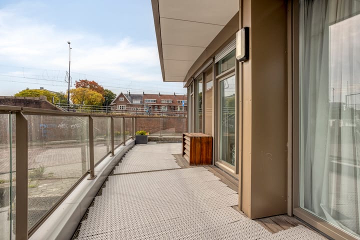 Foto 36 van Nassaukade 1-F003