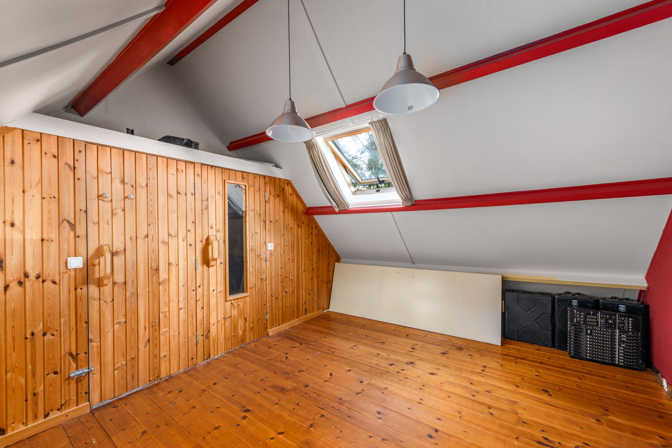 Foto 33 van De Gaai 10