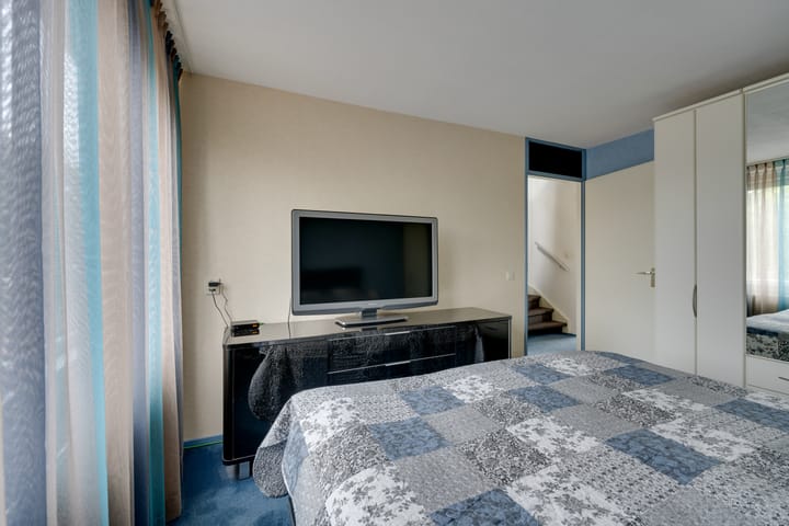 Photo 20 of Zeisstraat 14