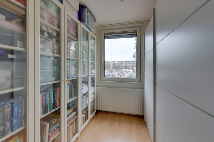 Photo 26 of Zeisstraat 14