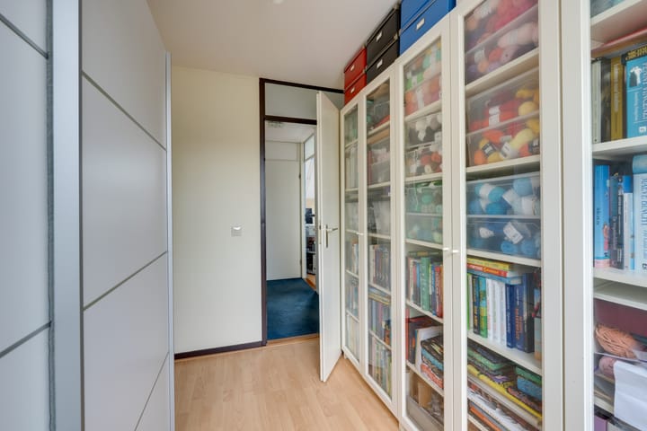 Photo 27 of Zeisstraat 14