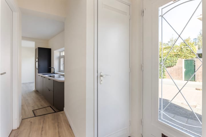 Foto 6 van Staringstraat 1-A