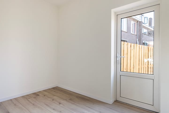 Foto 26 van Staringstraat 1-A