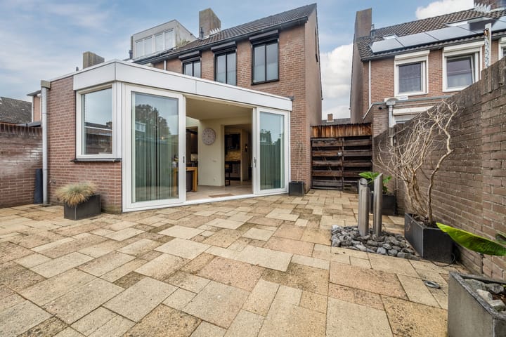 Foto 2 van Dassenburcht 8