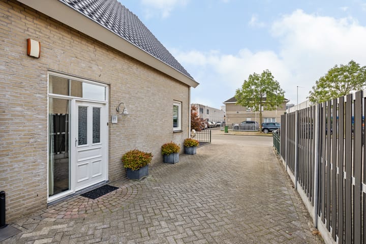 Foto 20 van Charles Petitweg 13