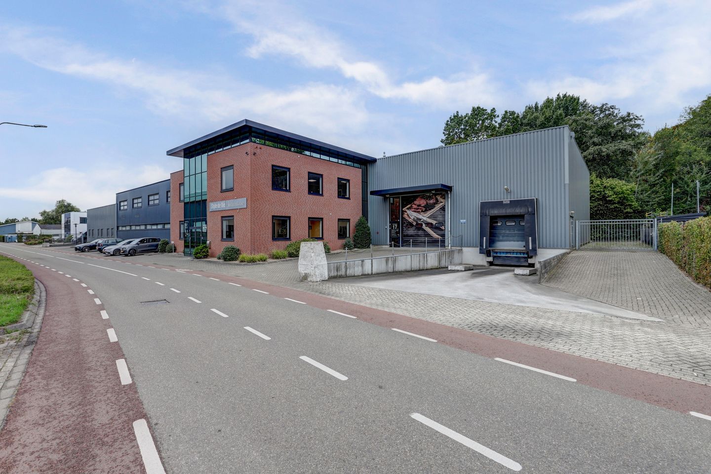 Bekijk foto 1 van De Panoven 17