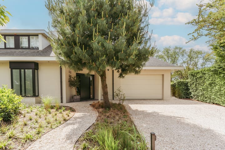 Foto 26 van Prins Florislaan 13