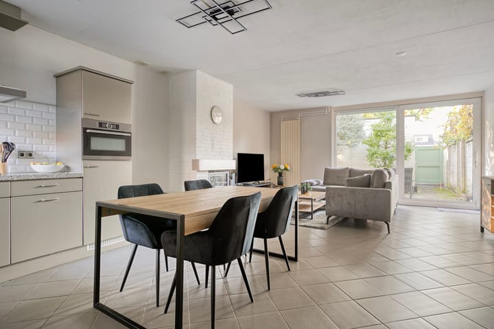 Foto 2 van Rossinistraat 2