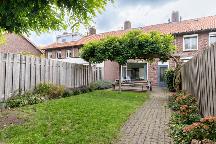 Foto 34 van Hertog Janstraat 13