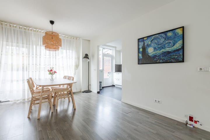 Photo 4 of Kanunnik van Osstraat 30