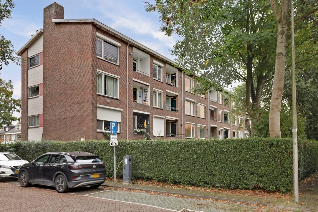 Photo 31 of Juliana van Stolberglaan 48