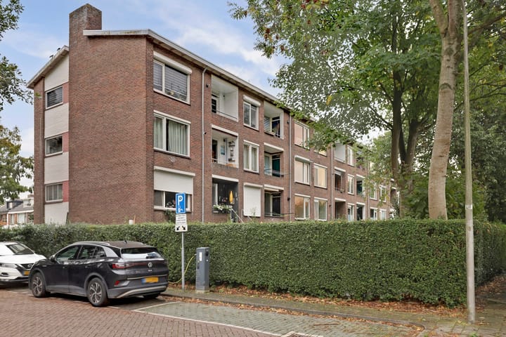 Foto 31 van Juliana van Stolberglaan 48